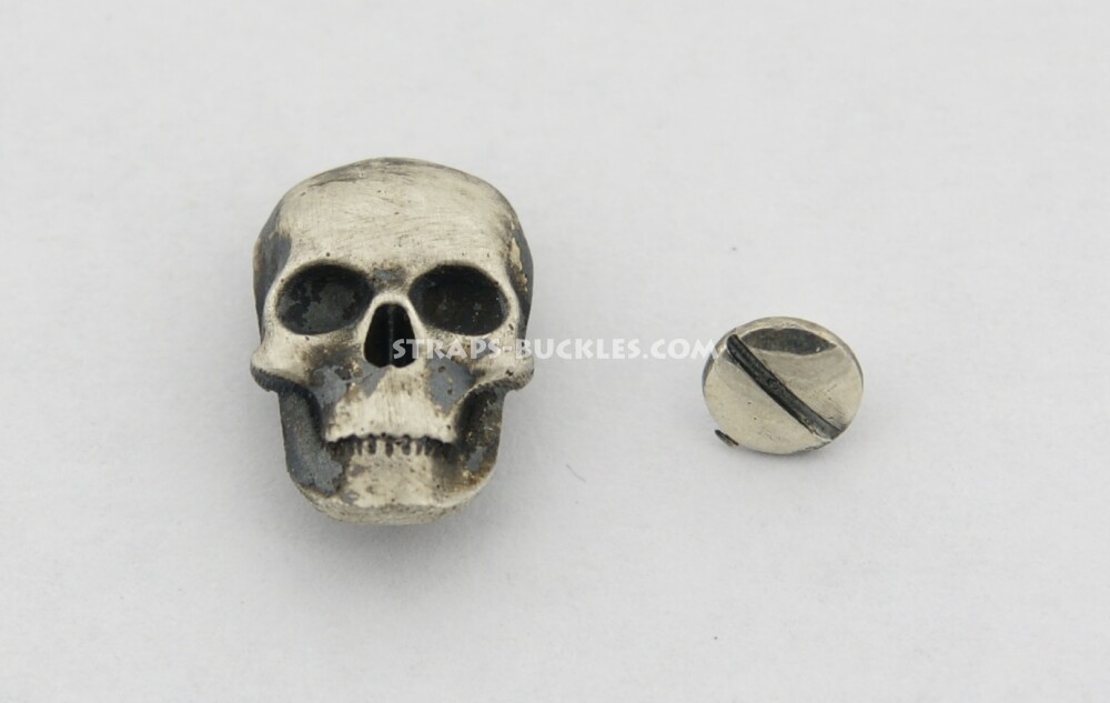 Skull silver medium